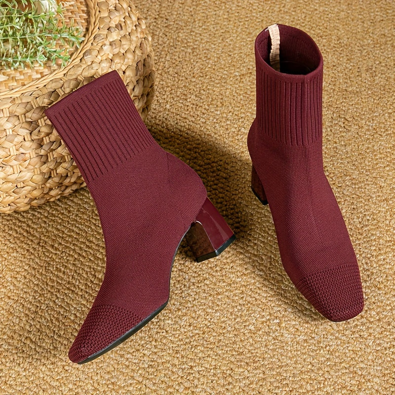 Eleanor | Moderne und elegante gestrickte Stiefeletten
