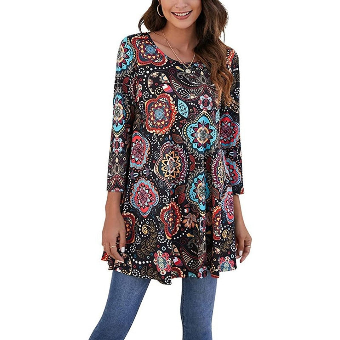 Emily | A-Linien-Tunika mit auffälligem Mandala-Print