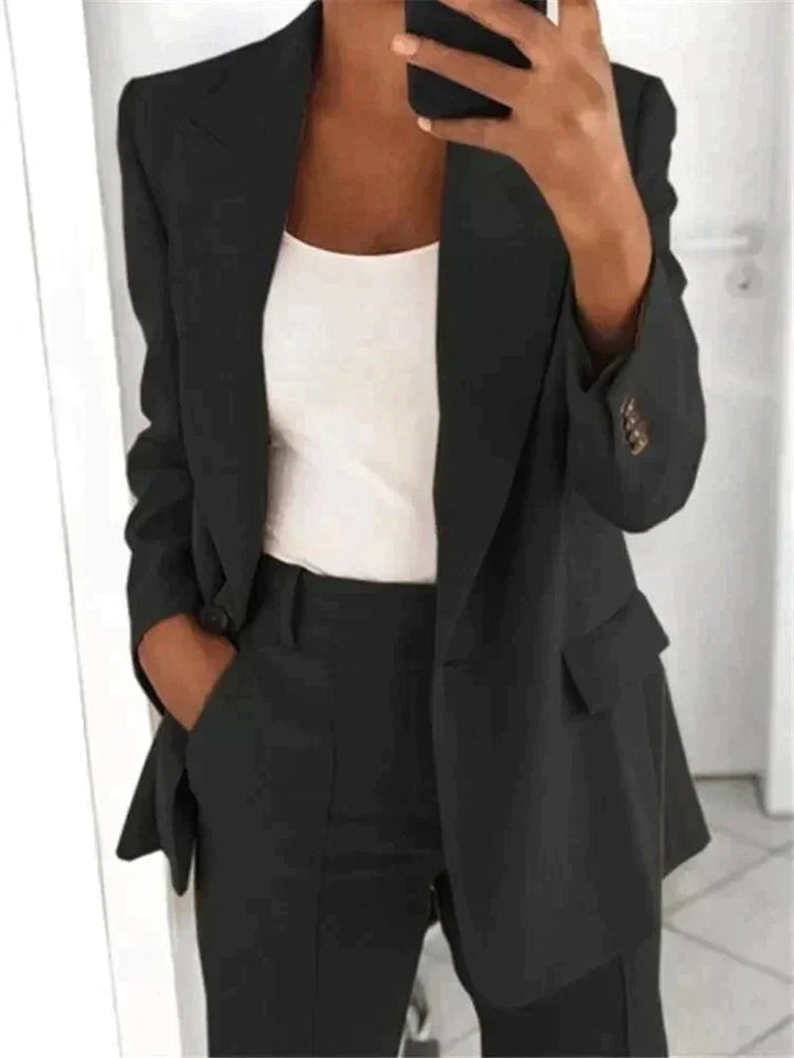 Victoria | Eleganter und zeitloser maßgeschneiderter Blazer