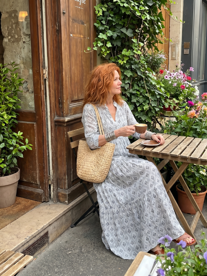 Camilla | Langarm-Maxikleid für den Herbst mit Print und Schlitz-Ausschnitt