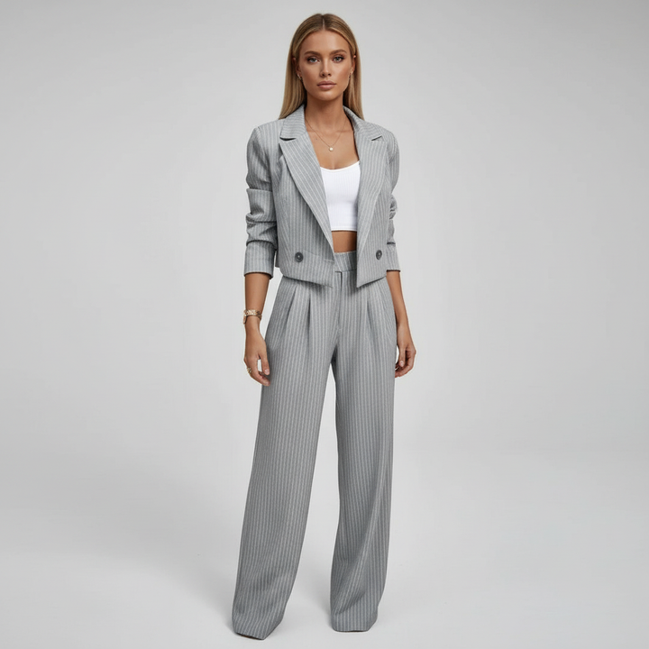 Sienna | Completo trendy con blazer a righe e pantaloni a gamba larga