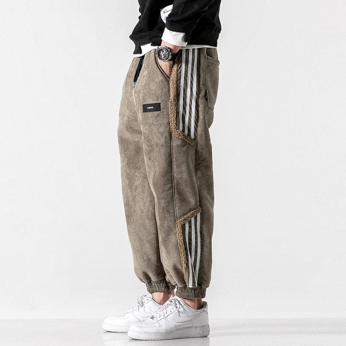 Pantaloni jogger