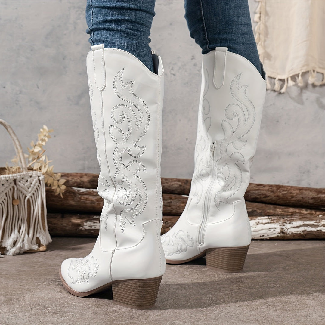 Freya | Klassische Cowboystiefel mit weitem Schaft und Westernstickerei