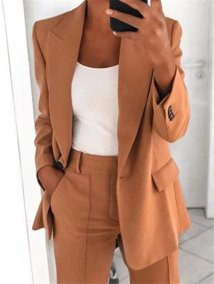 Victoria | Eleganter und zeitloser maßgeschneiderter Blazer
