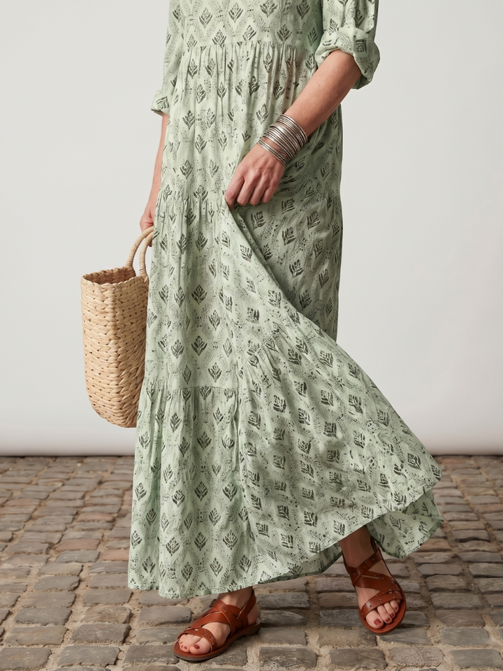 Camilla | Langarm-Maxikleid für den Herbst mit Print und Schlitz-Ausschnitt