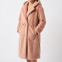 Nora | Flauschiger Teddy-Steppmantel mit klassischer Knopfleiste