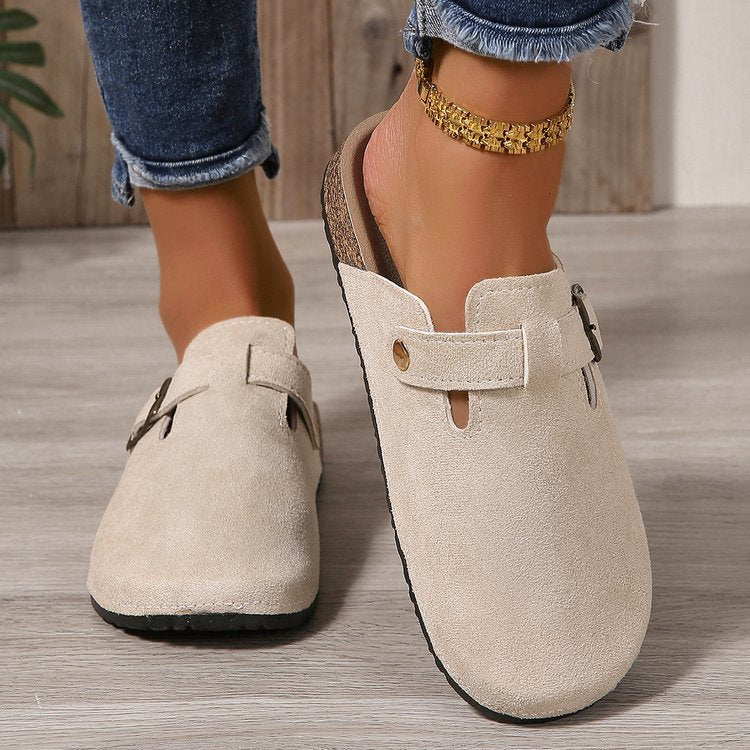 Maya | Eleganti e chic sabot in suede con fibbie