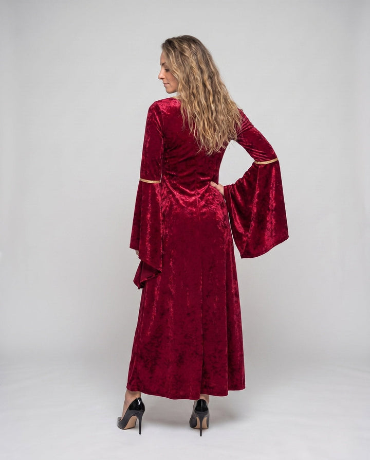 Drune | Historical Costume – Elegant Design for Parties