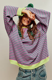 Olivia | Gemütlicher und verspielter Oversize-Pullover mit Streifen
