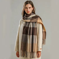 Sofia | Sciarpa invernale senza tempo dal design classico e versatile