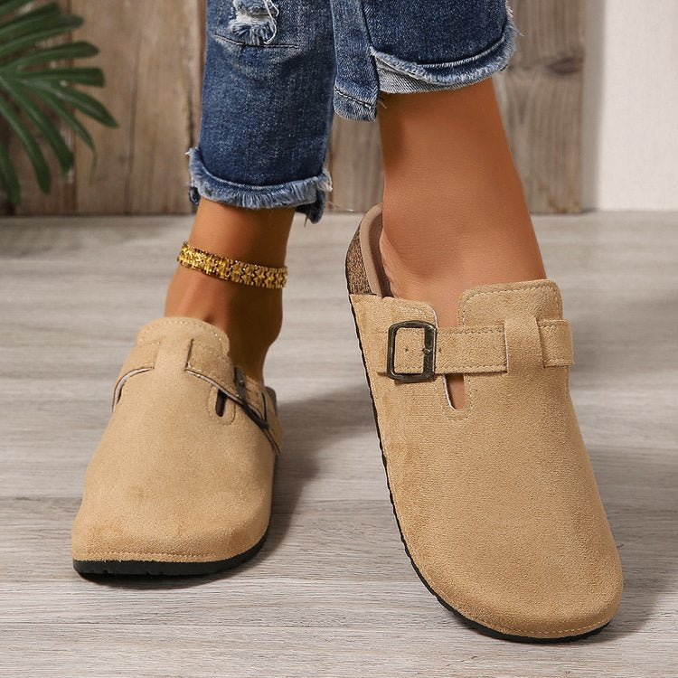 Maya | Eleganti e chic sabot in suede con fibbie