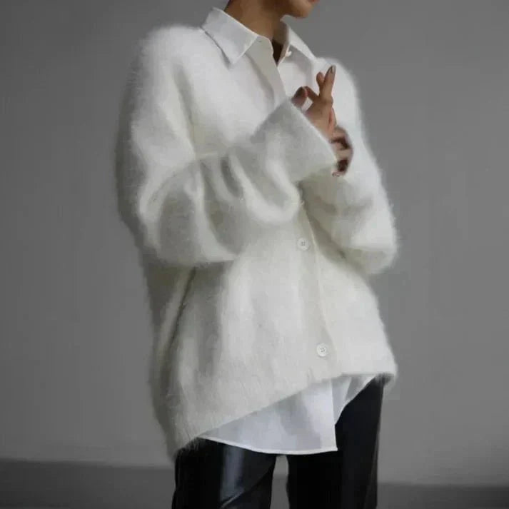 Grace | Stilvolle und gemütliche taubengraue Strickjacke mit V-Ausschnitt