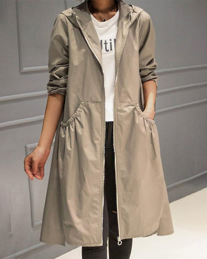 Clara | Weather-Resistant And Chic Trench Coat