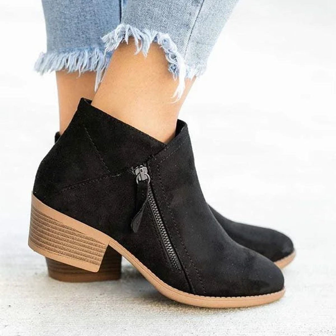 Mary | Wildleder-Stiefeletten mit niedrigem Absatz und seitlichem Reißverschluss für mühelosen Alltagsstil