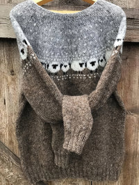 Clara | Grob gestrickter Pullover mit nordischem Schafmuster