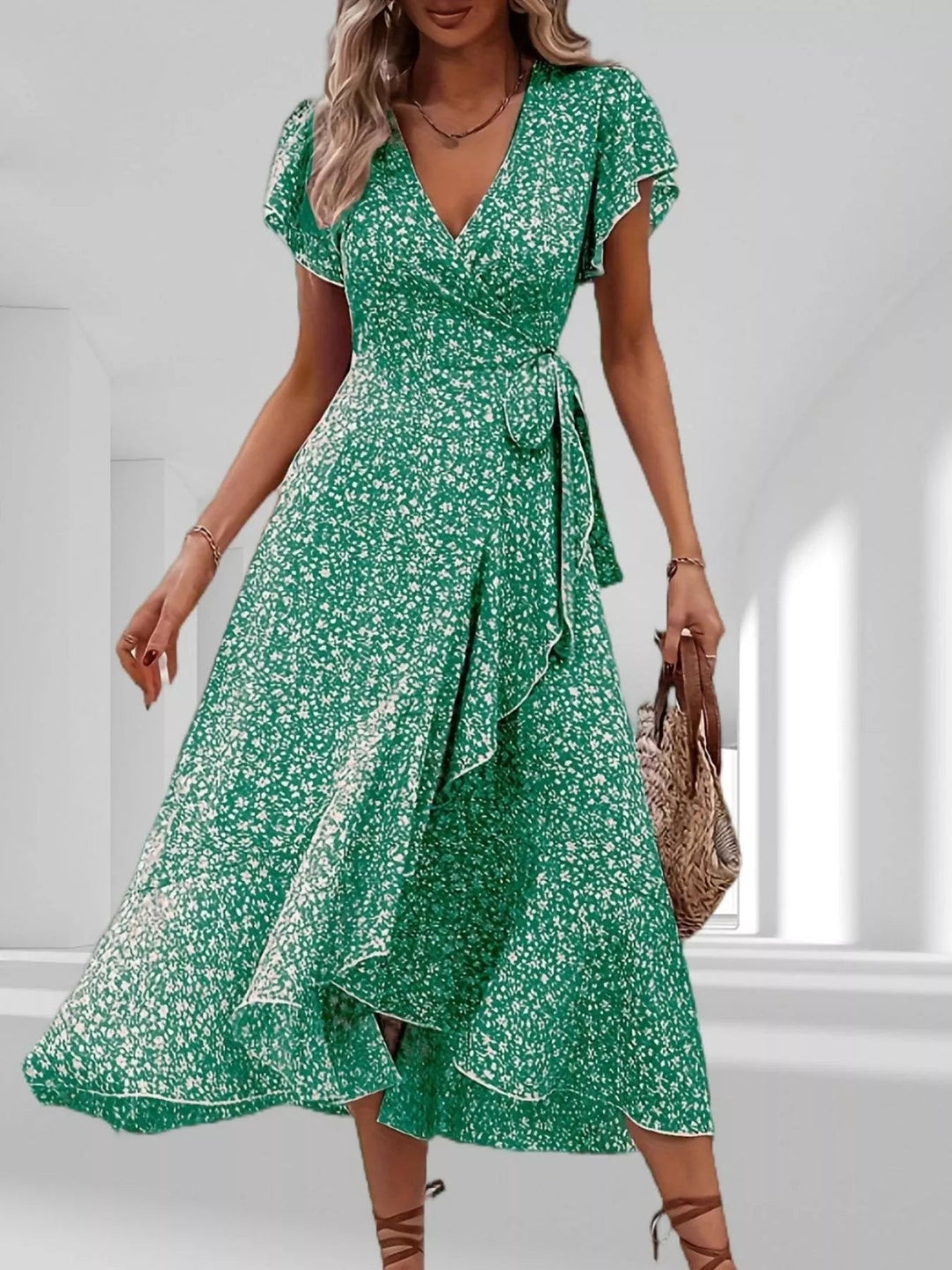 Trudi | Bequemes schmeichelndes V-Ausschnitt-Kleid