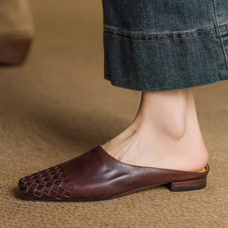 Mia | Zoccoli slip-on in pelle intrecciata, eleganti e comodi
