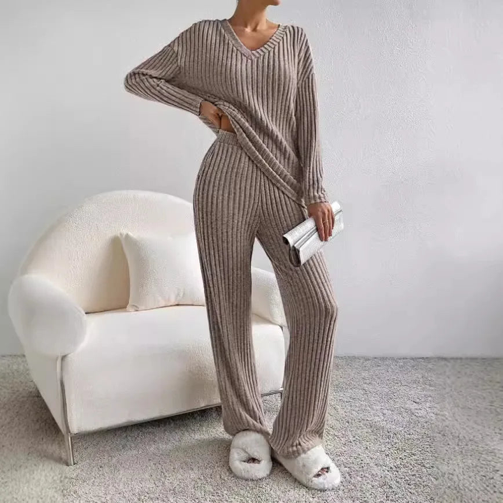 Nora | Elegante e confortevole completo in maglia a due pezzi