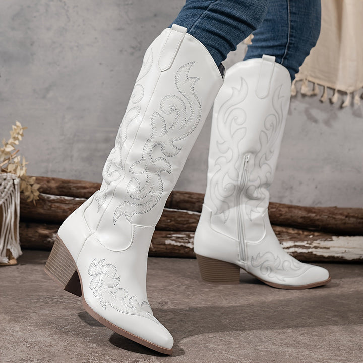 Freya | Klassische Cowboystiefel mit weitem Schaft und Westernstickerei