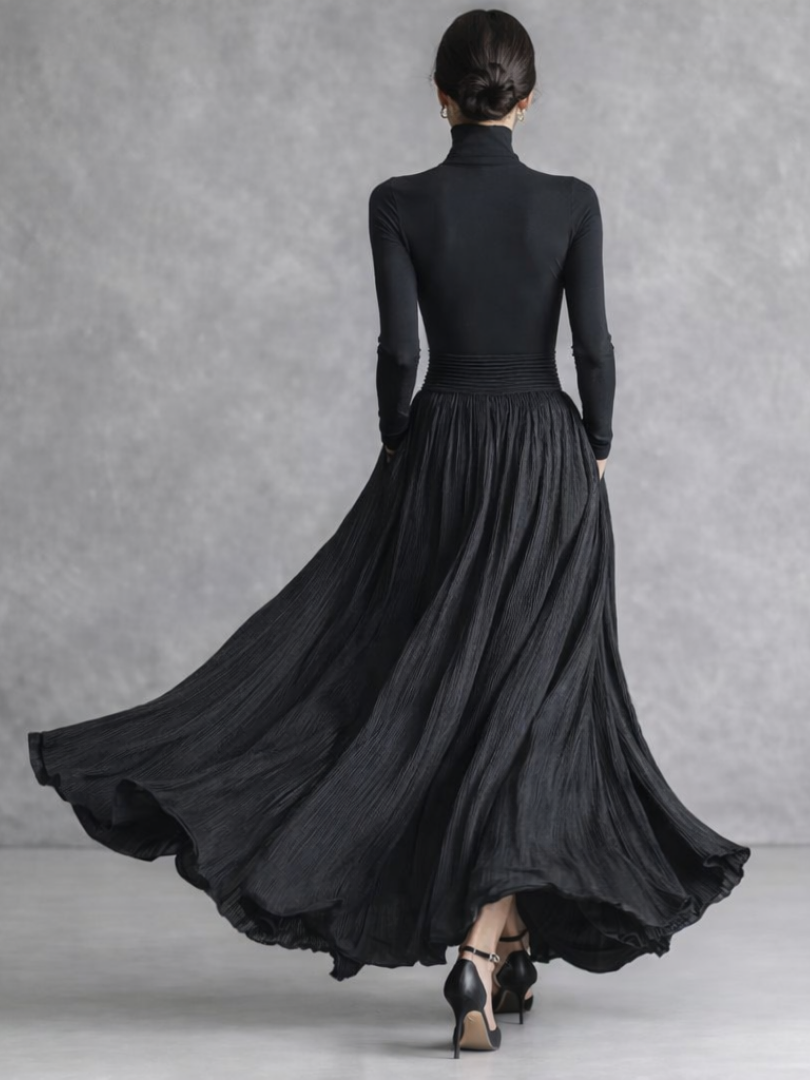 Isla | Pleated Maxi Dress – Elegant Turtleneck Style for Women