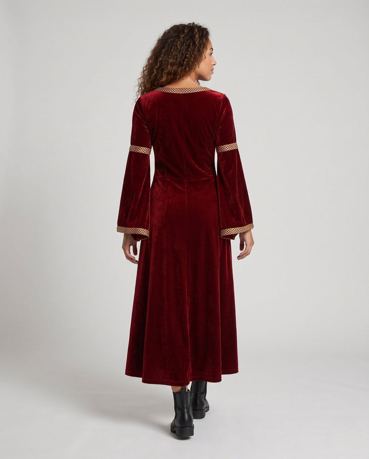 Drune | Historical Velvet Dress – Elegant Design for Women