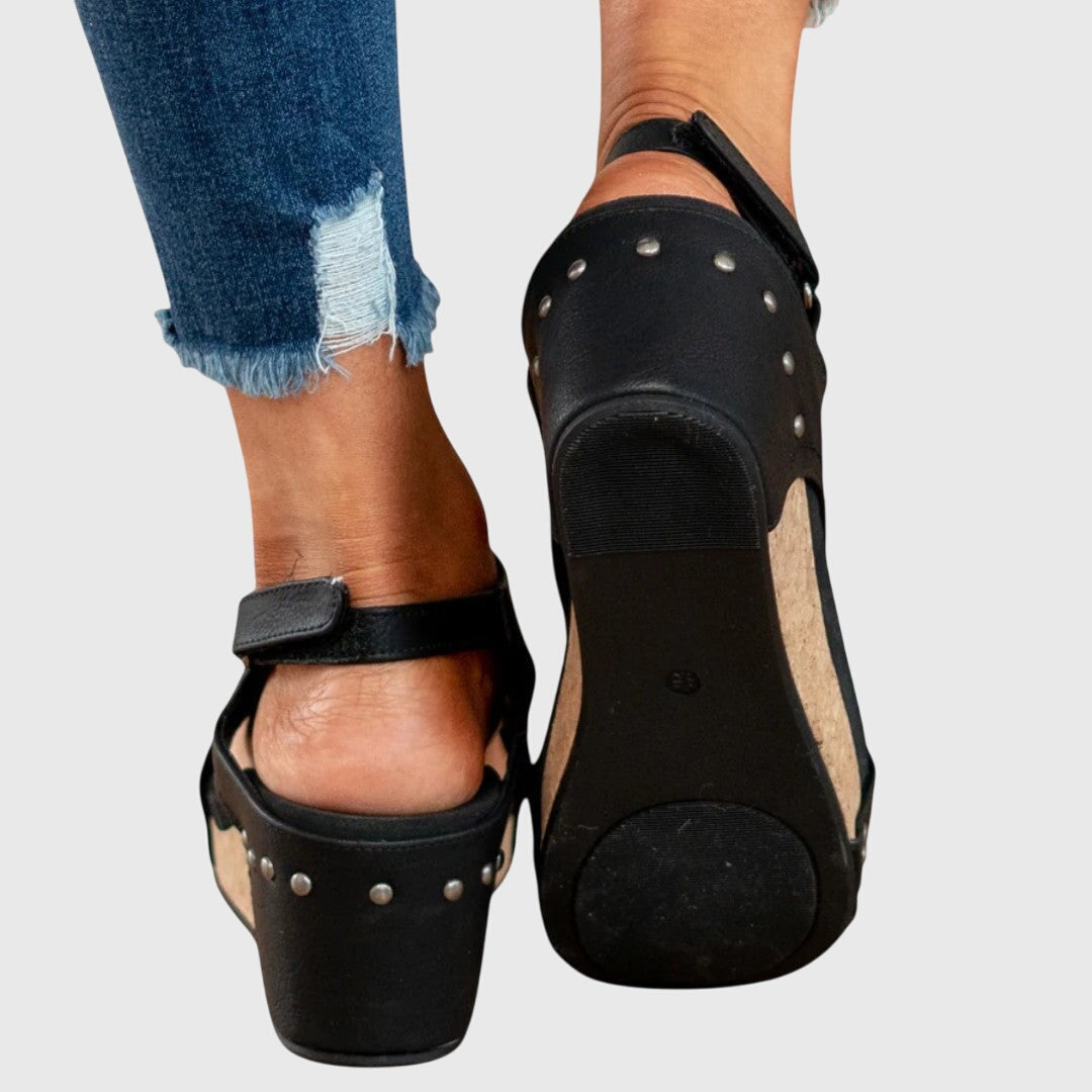 Adele | Comfortable & Elegant Orthopedic Sandals for Women 7