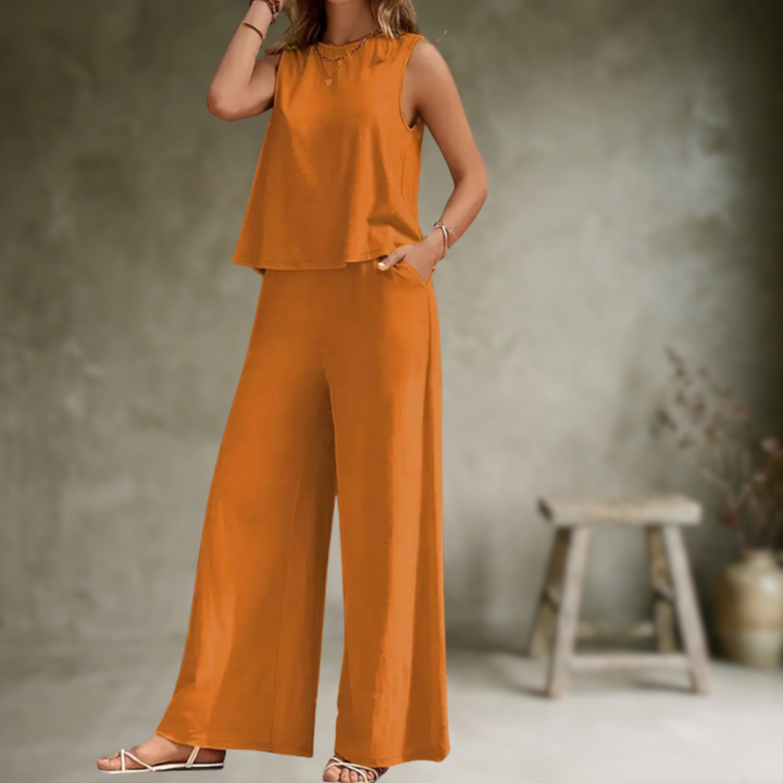 Alyssa | Elegant & Comfortable Sleeveless Two-Piece Suit 2