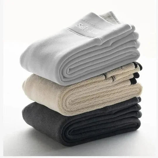 Amelie | Stylish & Comfortable Fleece Leggings 8