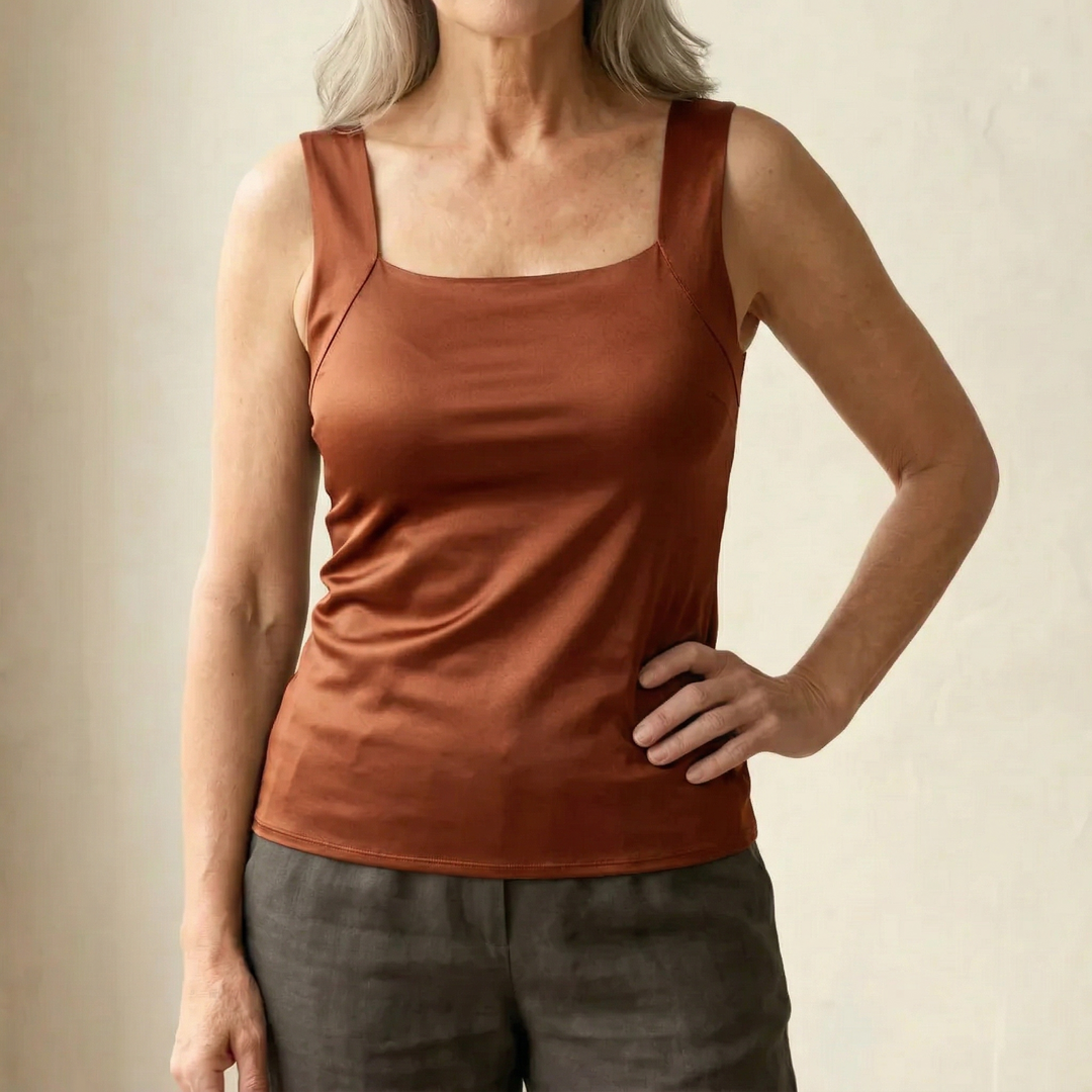 Calia | Comfortable Women's Tank Top with Built-In Bra - Stylish Square Neck Design 2