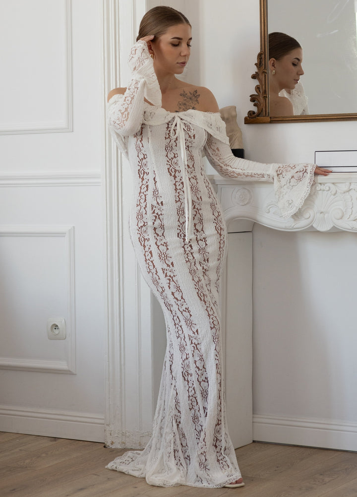 Celeste | Elegant White Maxi Dress for Women 0
