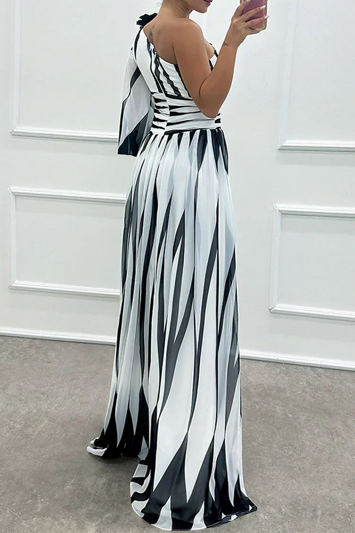 Celia | One Shoulder Maxi Dress Elegant Long Dresses for Women Flattering Fit 2