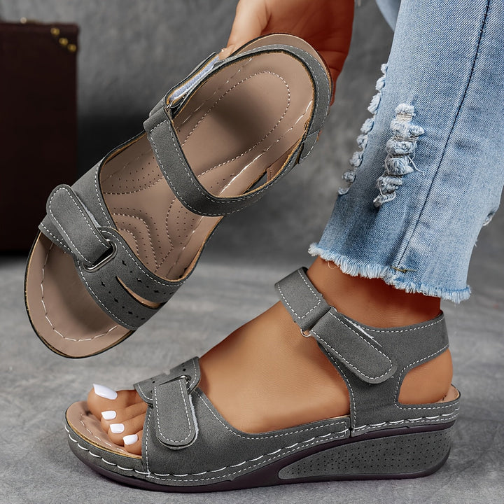 Célima | Elegant Ergonomic Women's Sandals for Everyday Comfort 4