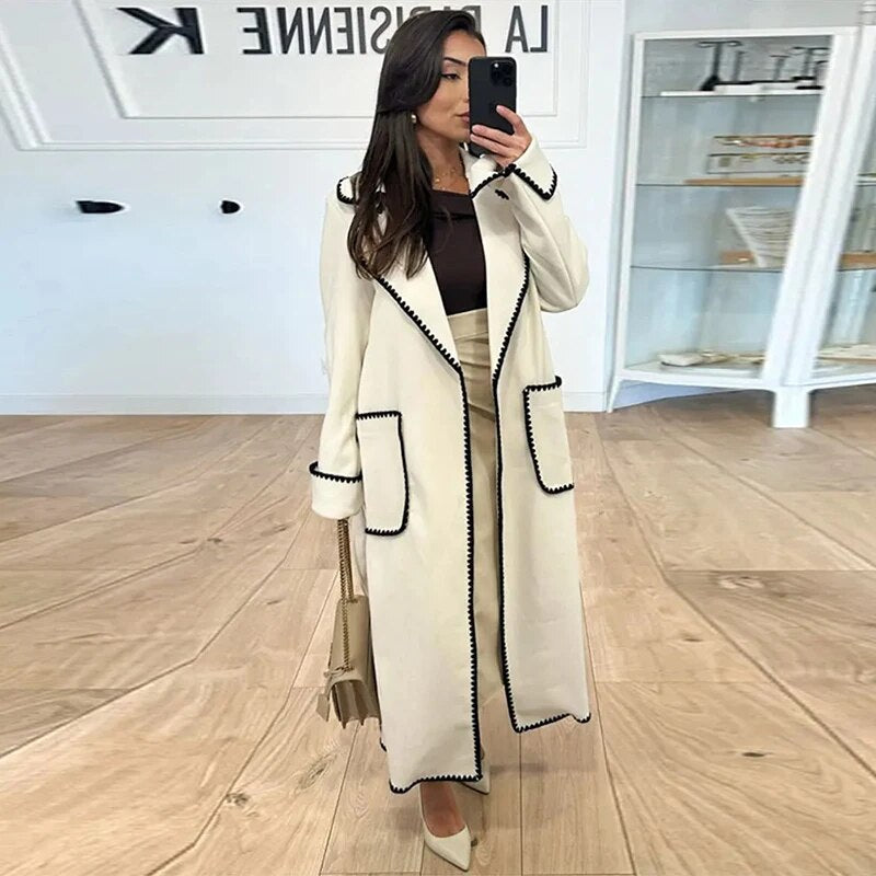 Christin | Elegant, warm and sustainable trench coat 0