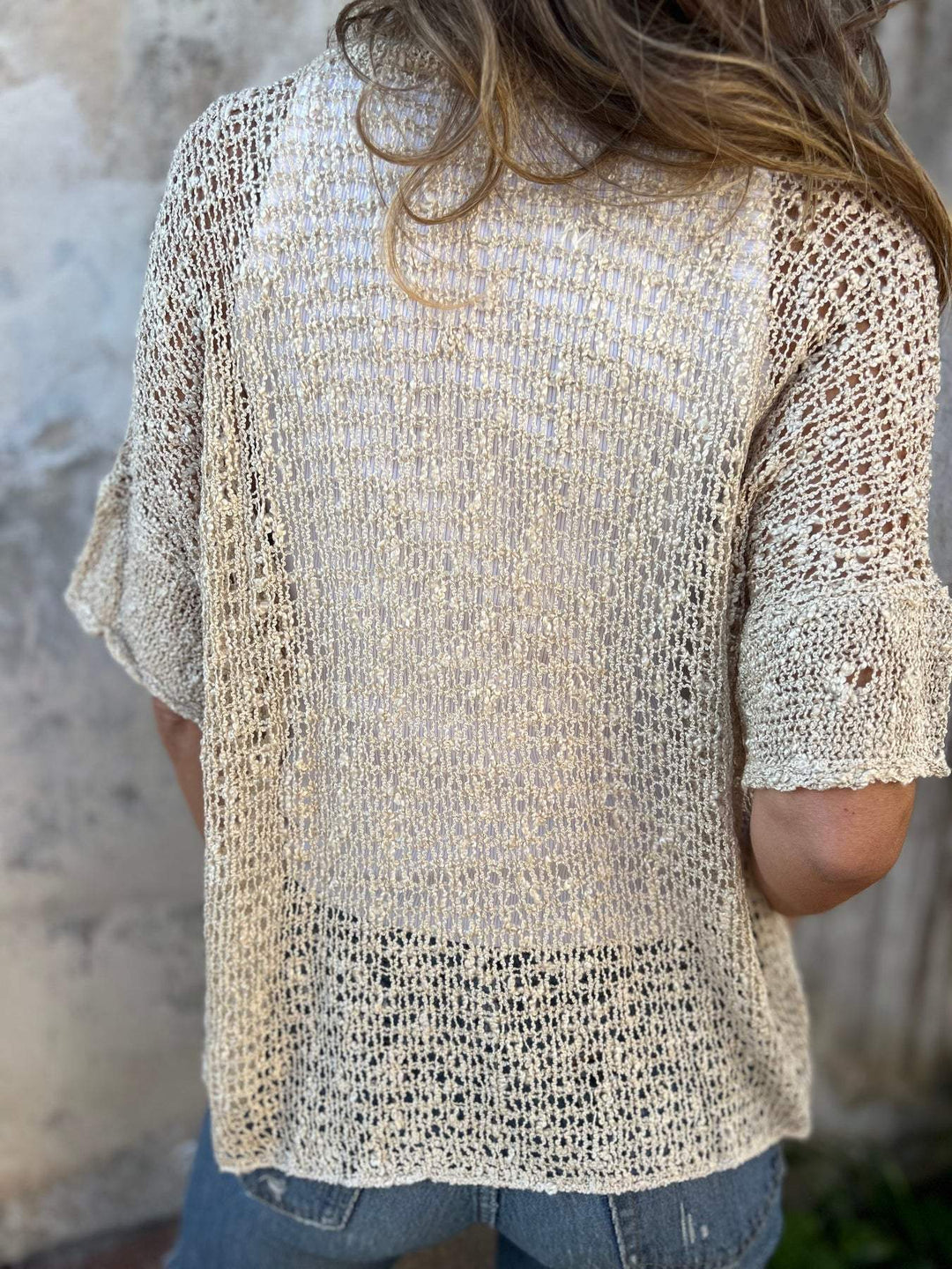 Clara | Textured, V-neck & Short Sleeves Top 4