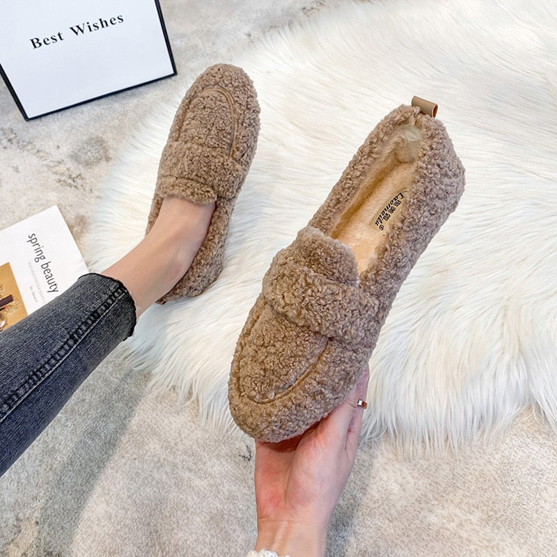 CozyNest | Soft Plush Men's Slippers for Ultimate Comfort 6