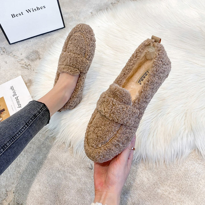 CozyNest | Soft Plush Men's Slippers for Ultimate Comfort 6