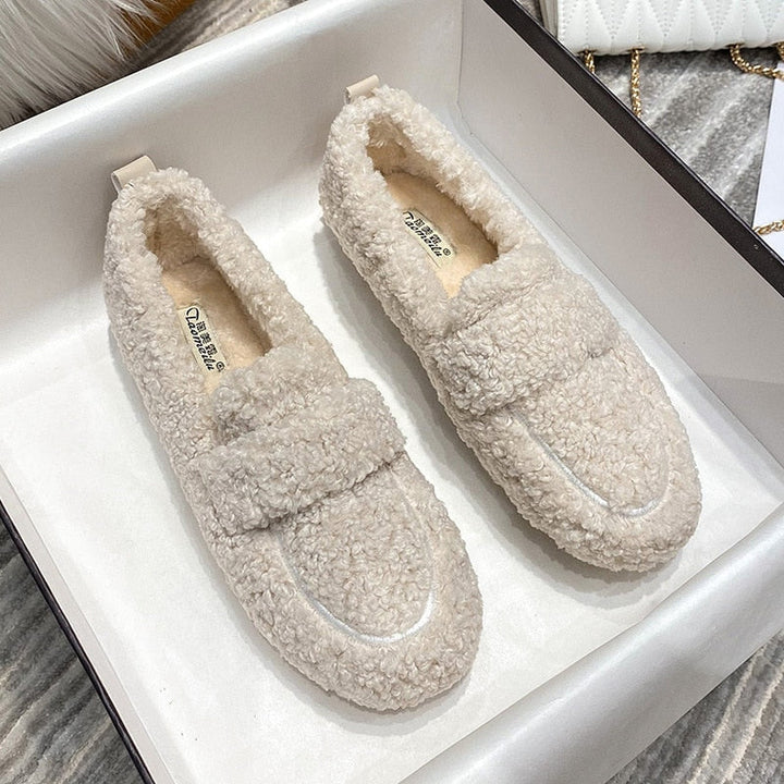 CozyNest | Soft Plush Men's Slippers for Ultimate Comfort 7