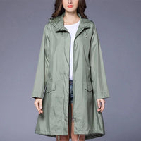 Charlotte | Elegante und maßgeschneiderte wasserdichte Regenjacke