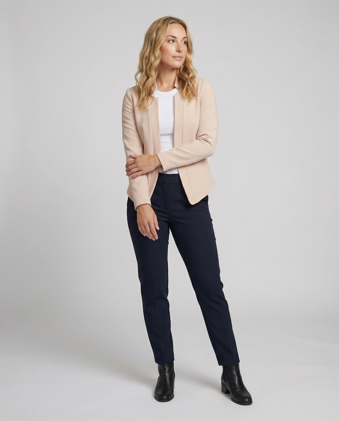 Elysia | Elegant & Comfortable Women’s Blazer for Every Occasion 1