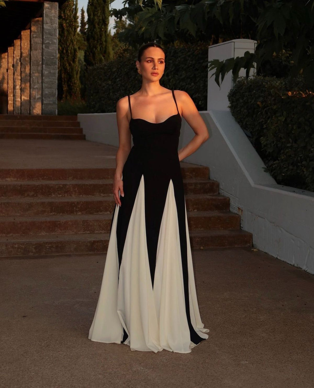 Faye | Lace Maxi Dress Elegant Long Dresses for Women Flattering Fit 3
