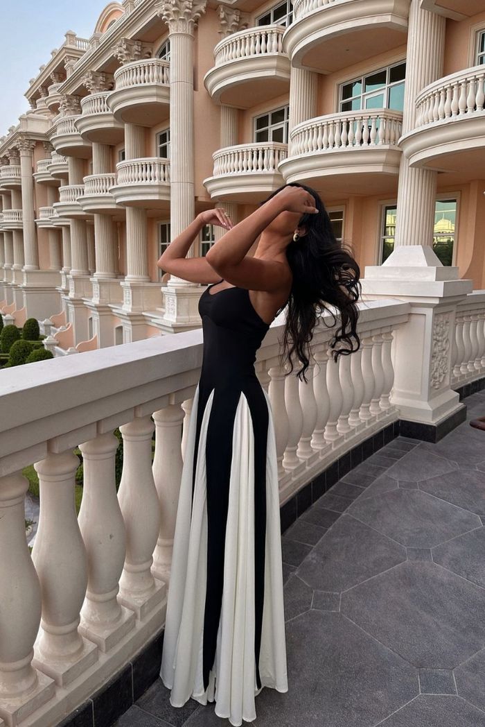 Faye | Lace Maxi Dress Elegant Long Dresses for Women Flattering Fit 7