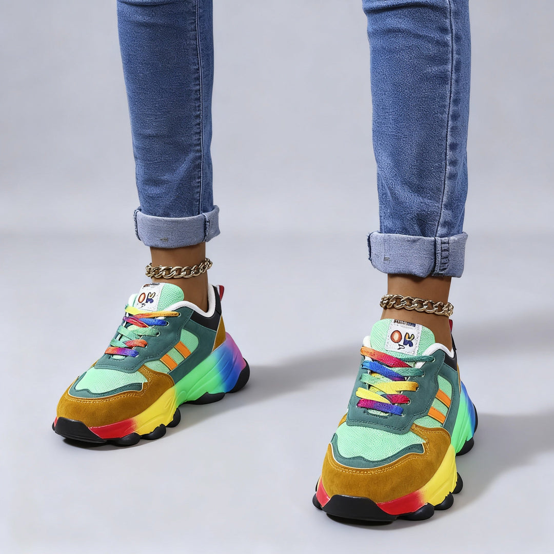 Flora | Ultralight, Shock-Absorbing Women’s Sneakers – Best Walking Shoes for Women 2