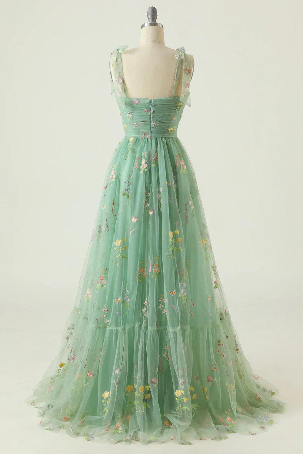 Heidi | Elegant Floral Embroidered Short Cocktail Dress for Women - Perfect Holiday Party Attire 2