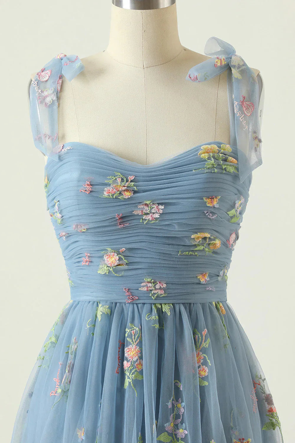 Heidi | Elegant Floral Embroidered Short Cocktail Dress for Women - Perfect Holiday Party Attire 6
