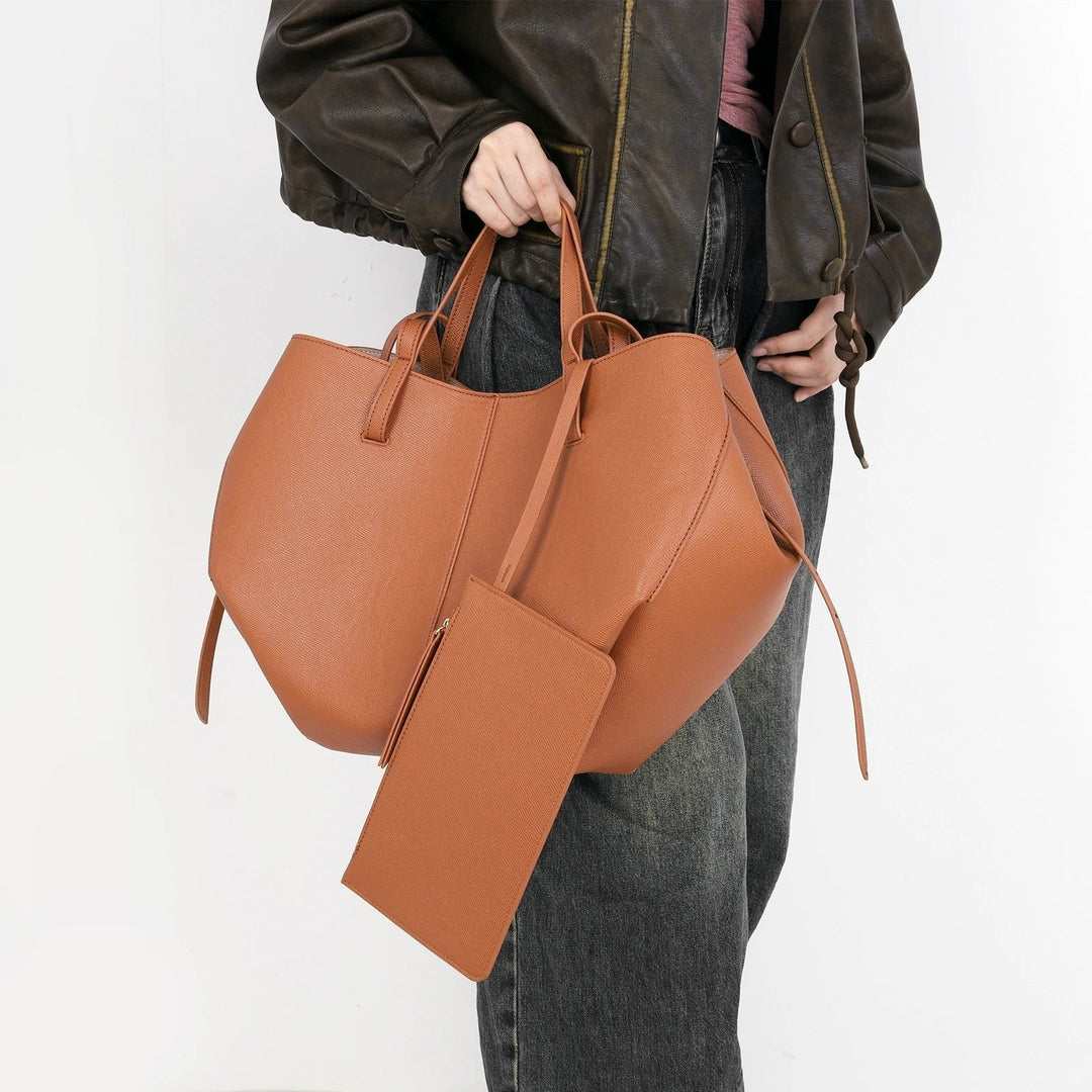 Isabella | Women's Oversized Vintage PU Leather Shoulder Tote Bag 3
