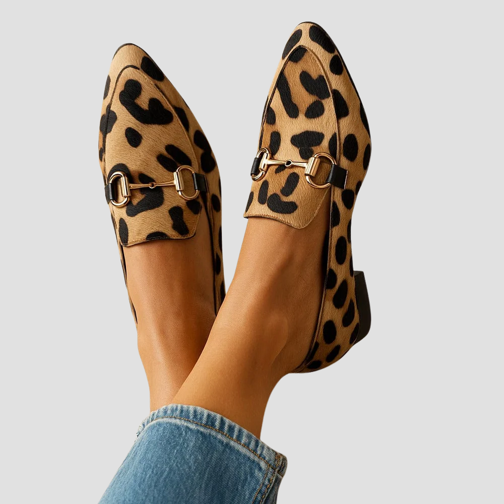 Jasmine | Elegant & Comfortable Women’s Loafers - Orthopedic Support with Gold-Tone Detail 0