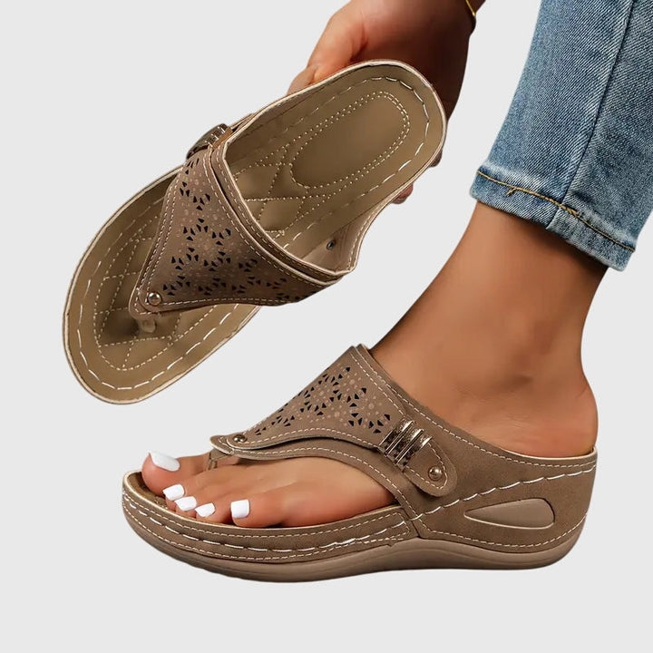 Kara | Comfortable & Supportive Orthopedic Sandals for Women - Best Orthotic Sandals for All-Day Wear 1