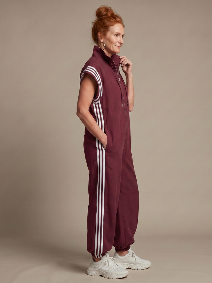 Lara | Elegant & Comfortable Women's Tracksuit with Zip Closure 1