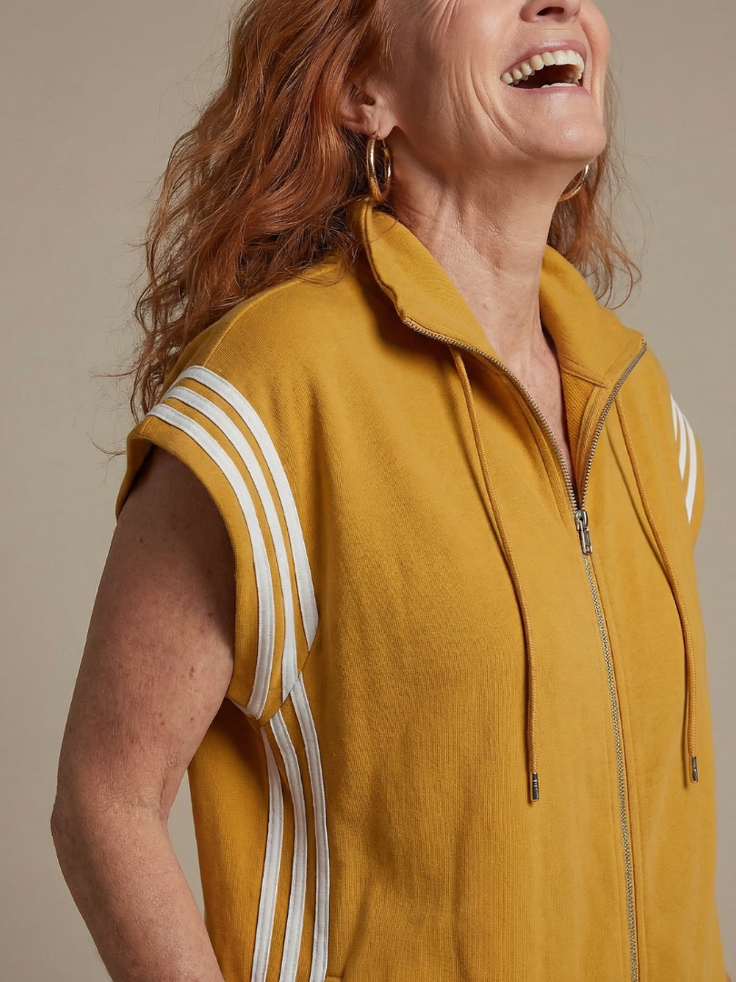 Lara | Elegant & Comfortable Women's Tracksuit with Zip Closure 6