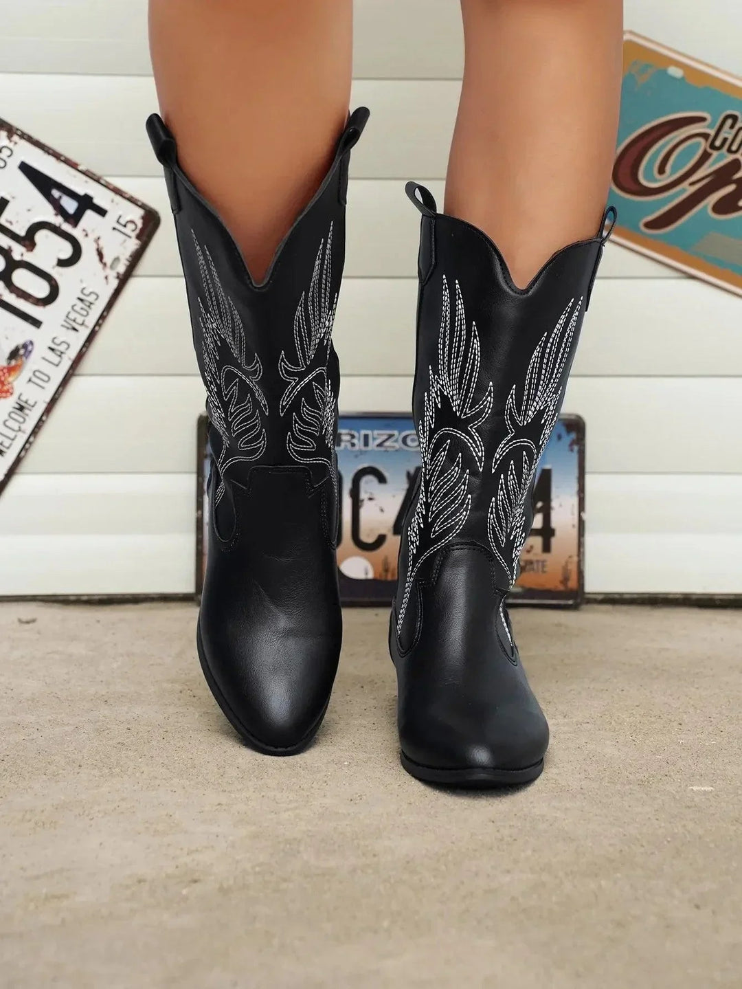 Leah | Cowboy Boots for Women Classic Western Slip-On Pointed Toe 5